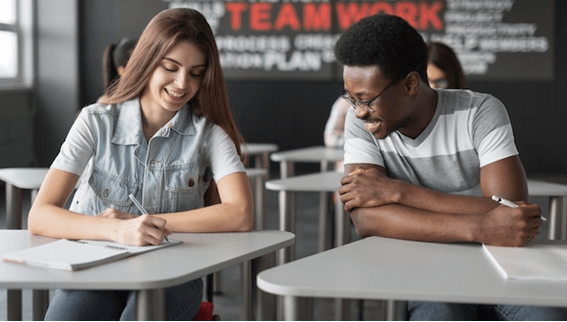 Estudantes de Dourados concorrem a bolsa integral de graduação  