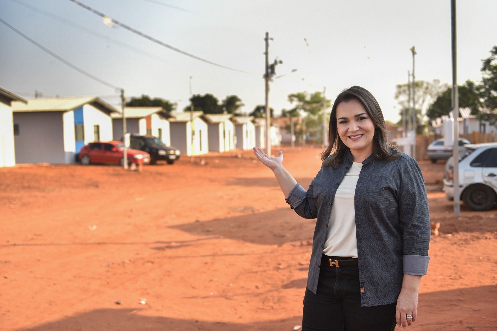 Famílias que viveram por décadas em favelas agora comemoram o sonho realizado da casa própria