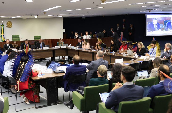 Em fórum com governadores, Riedel fala em diálogo e paz para resolver questão fundiária