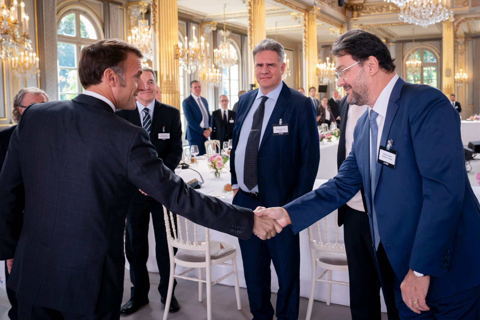 Em Paris, Sérgio Longen participa de encontro com presidente da França