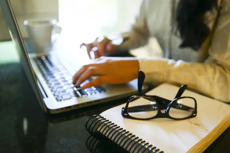 Marcelo Camargo/Agência Brasil Teletrabalho, home office ou trabalho remoto.
