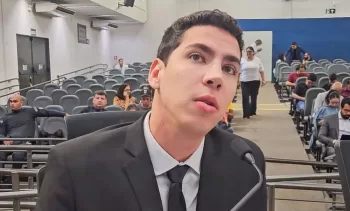 Jean Ferreira (PT) articulou a votação em regime de urgência do PL que cria o Conselho Municipal LGBTQIA+. O projeto, aprovado com 18 votos, é considerado uma luta histórica de 15 anos para a construção de políticas públicas em Campo Grande.